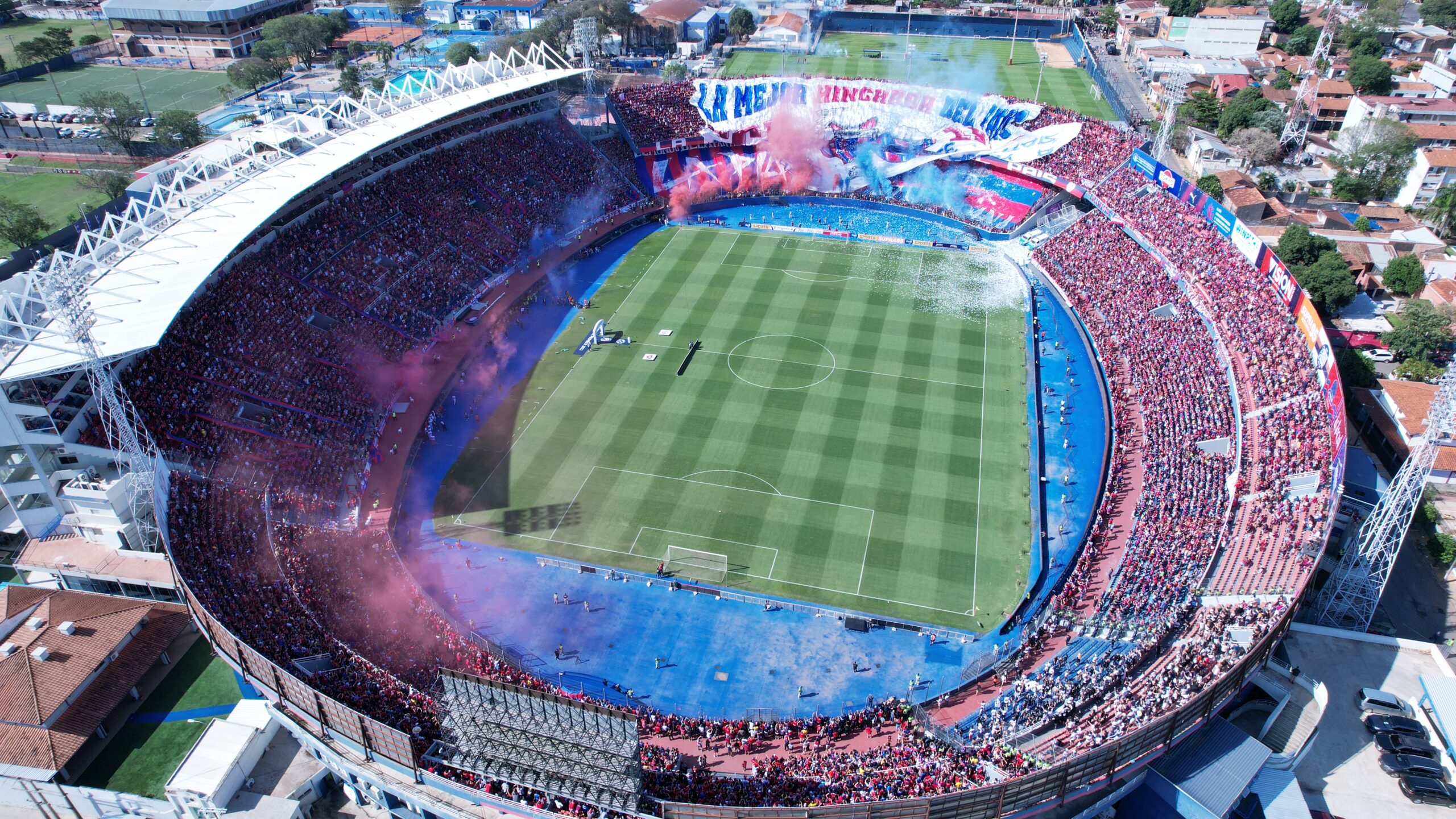 Shakira genera un bolonki en la “Capital del Sentimiento”