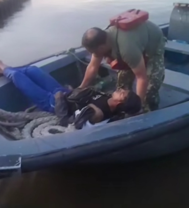 Marinos valé: Rescatan con vida a joven que se lanzó del Puente Remanso