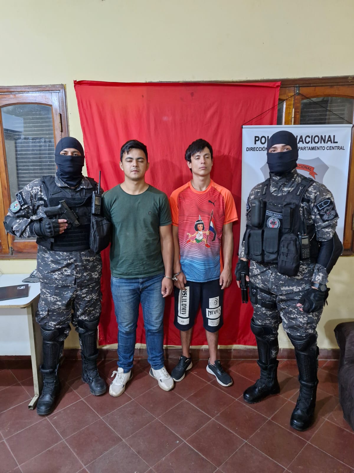 Ladrones domiciliarios cayeron con las manos en la masa