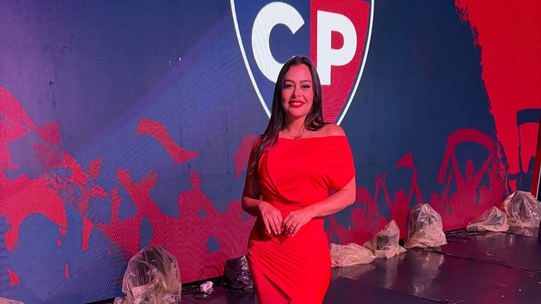 (VIDEO) Larissa Riquelme: “Soy barra brava cuando dejo mi corona”