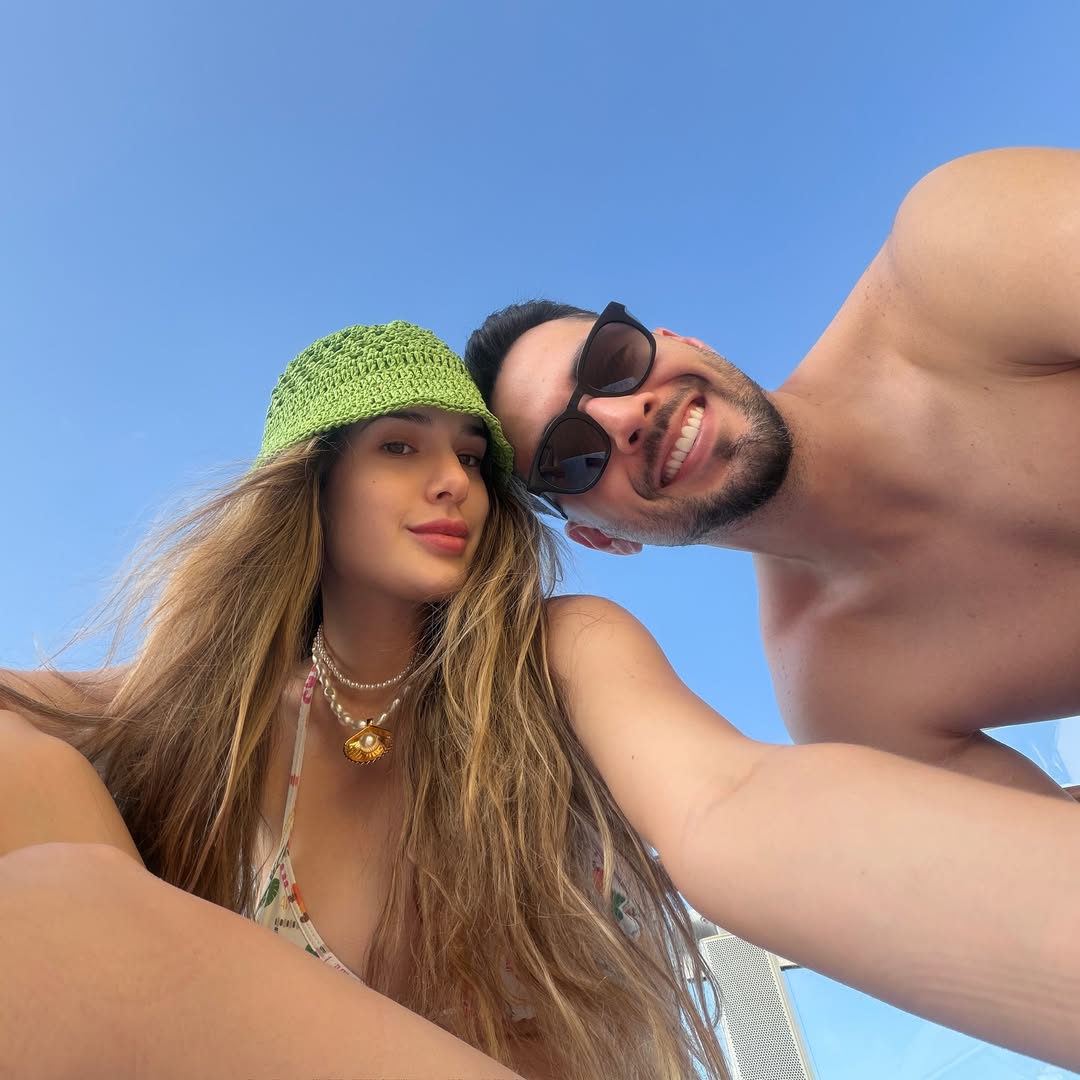 (GALERIA) Bethania Borba muestra su luna de miel