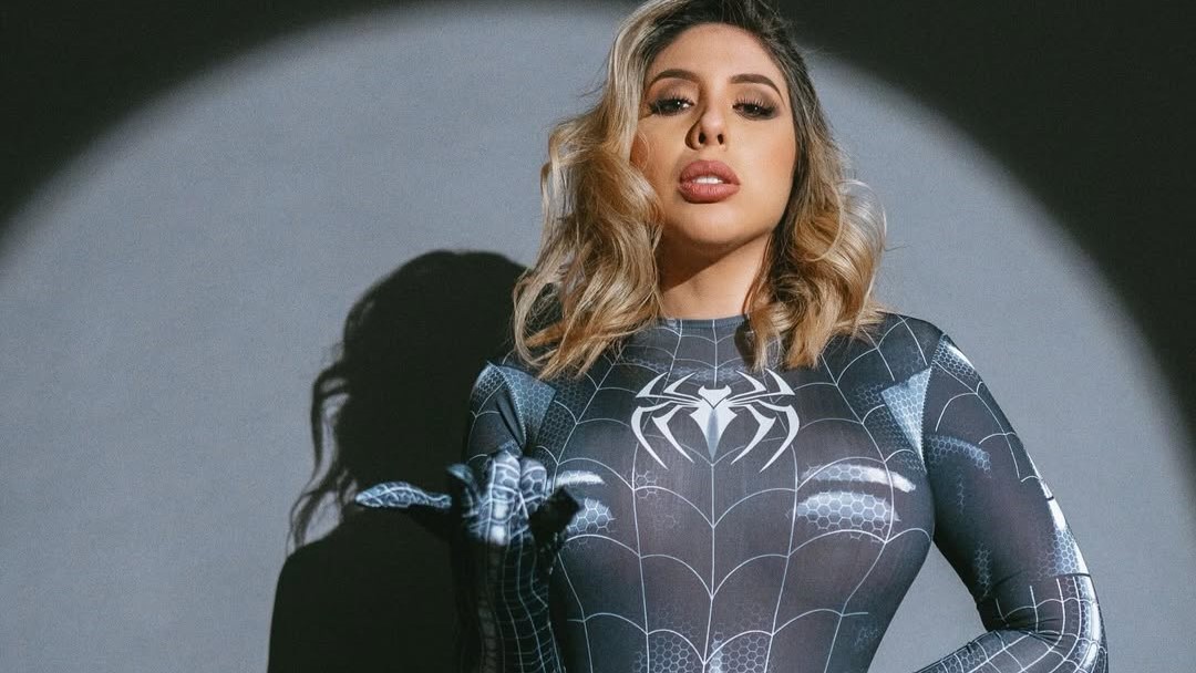 ¡Chan! ¡Ainara Ávalos ahora atormenta a los pobladores de Sanlo con su cartel!