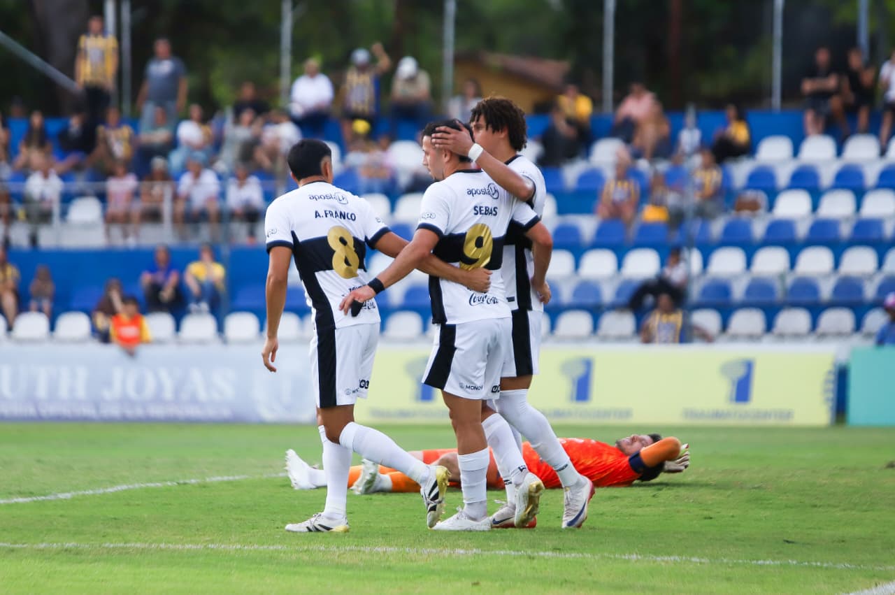 Léka saboreó un Kure en Itauguá y sonríe después de mucho tiempo