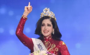(VIDEO)Bolonki ra’e causó coronación de la nueva Miss Universo