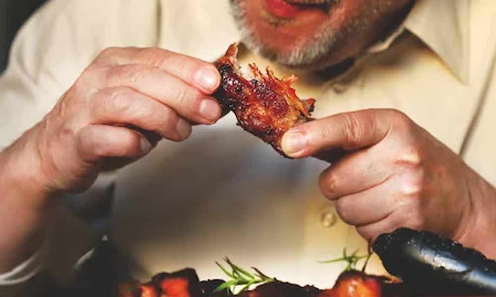 Le llegó la muerte okaru aja: Se atragantó