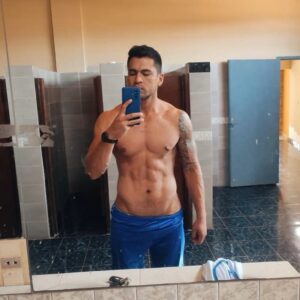 ¡Apuran a poli rescatista para que tire calendario hot y only!