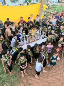 Lejos de los vicios: Peques celebraron cuatro años de escuela de fútbol