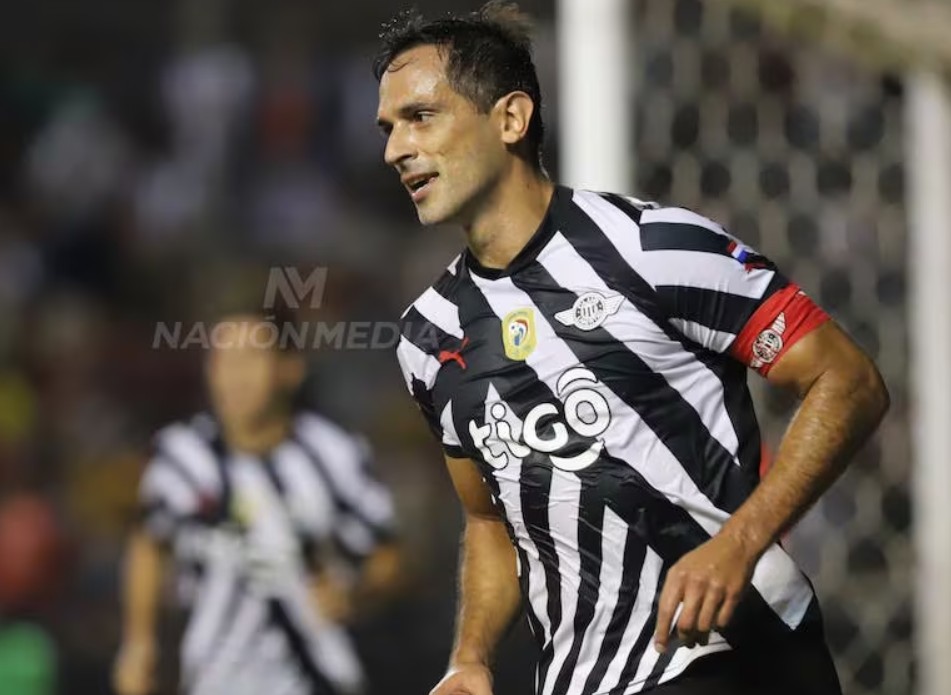 Roque Santa Cruz marcó otro récord como pelotero