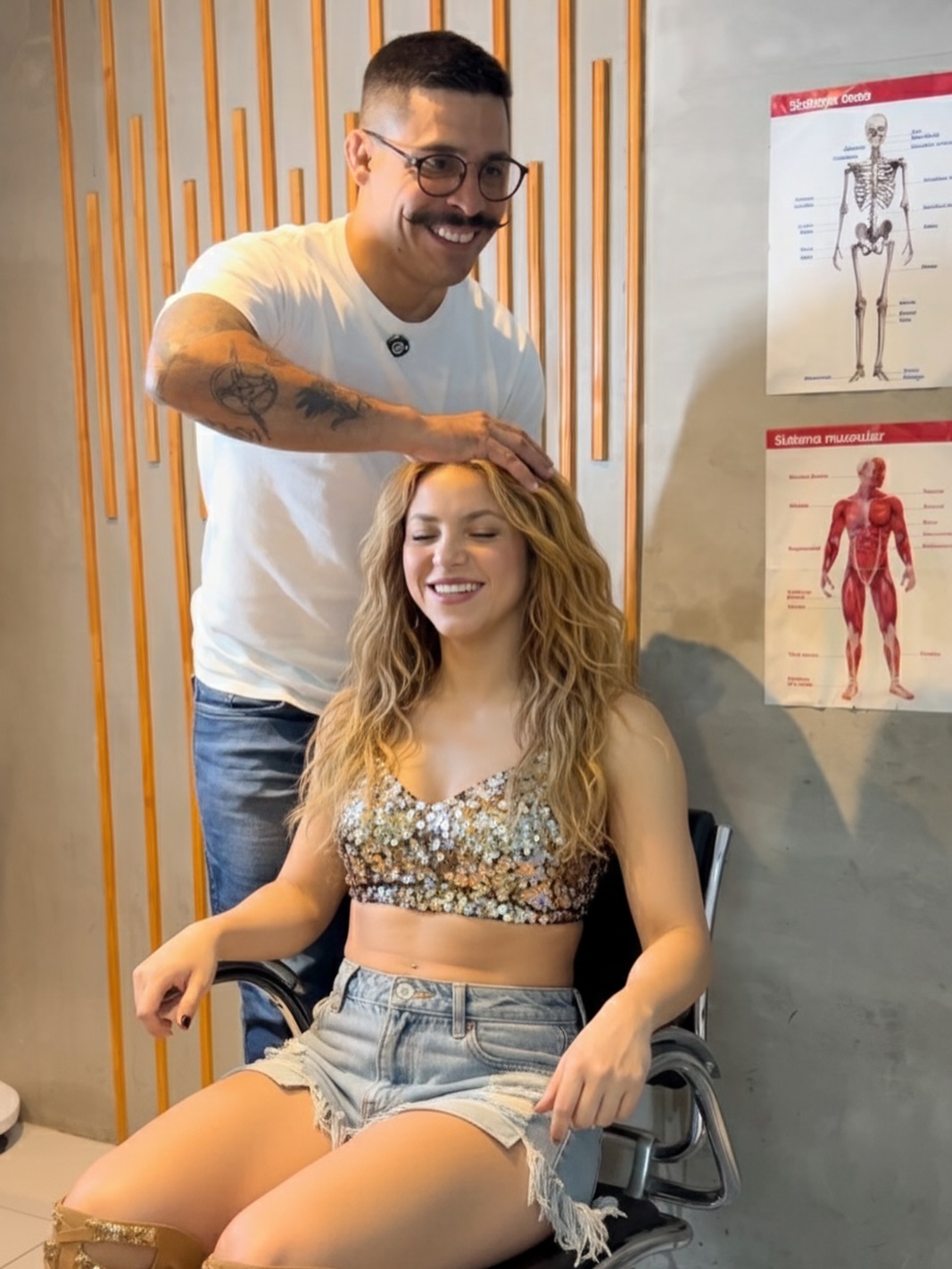 ¡Paraguayito le ajustó la carrocería a Shakira!