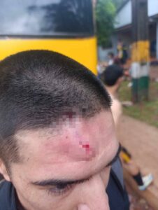 En violento ataque contra micro hincha isyvajeka