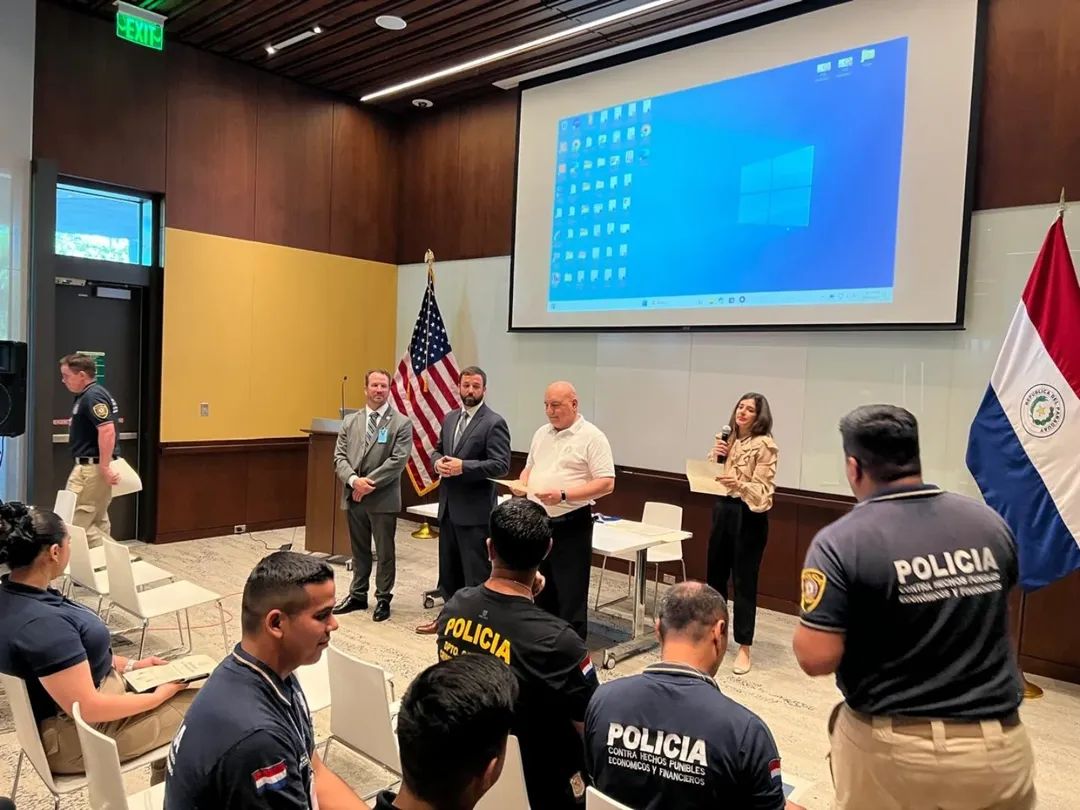 EE.UU. capacita a investigadores sobre criptomonedas