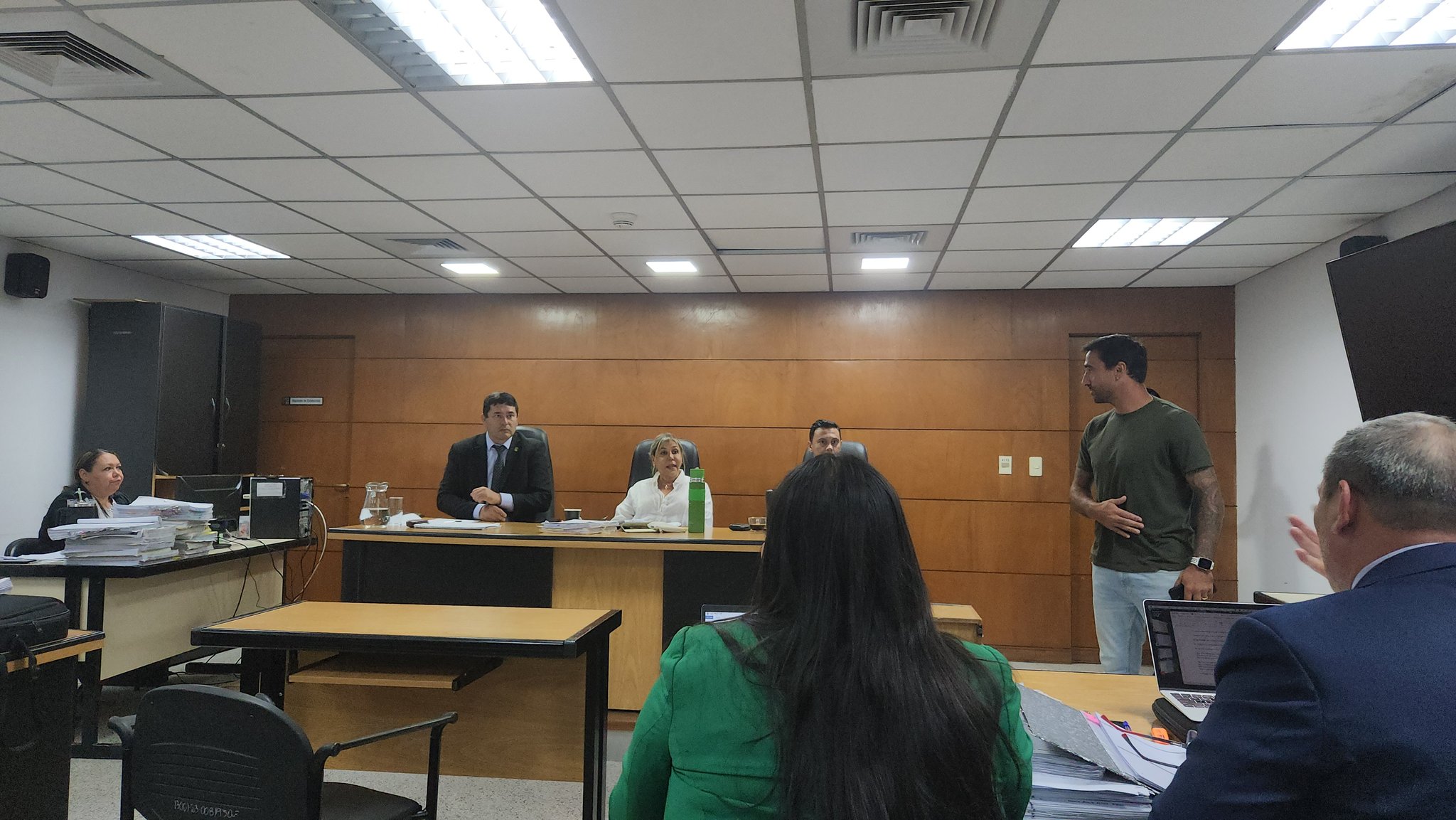 Ex peloteros que perdieron platal en compra de depa declararon en el juicio por supuesta estafa