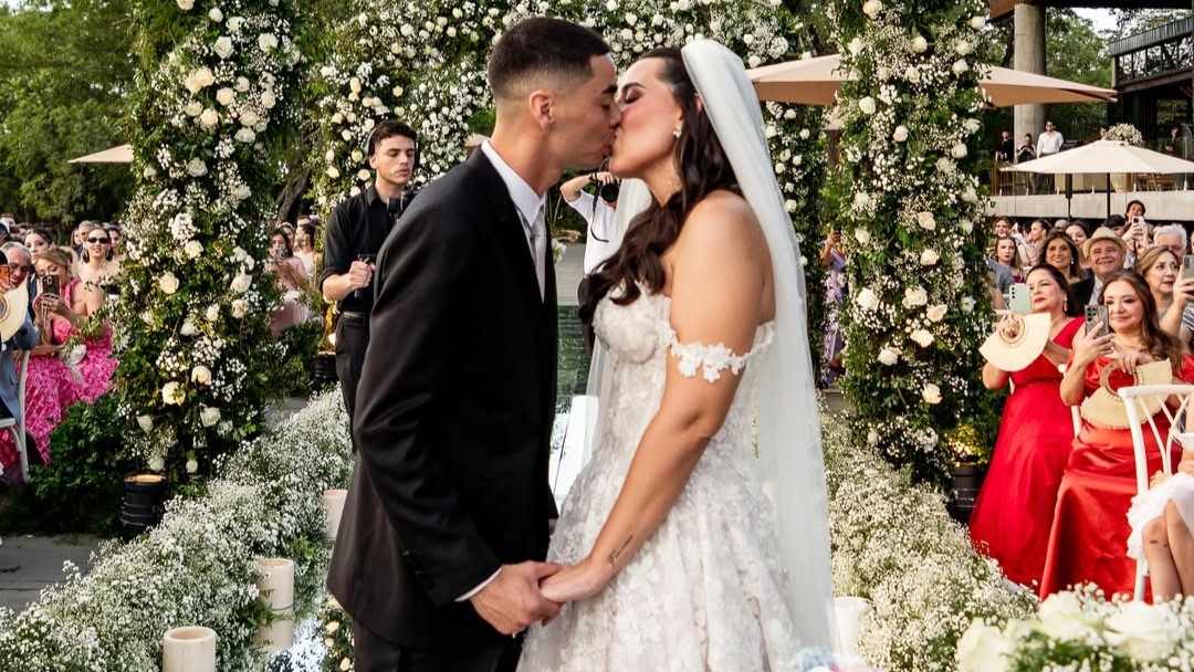 (VIDEO) ¡Prometió amarla pese a que no le haga caso por culpa del lelu!