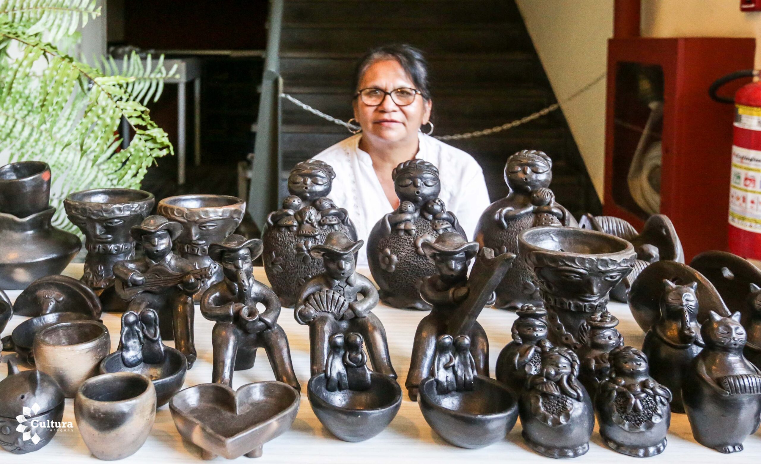 UNESCO declara al ñai’ũpo como Patrimonio Cultural Inmaterial de la Humanidad.