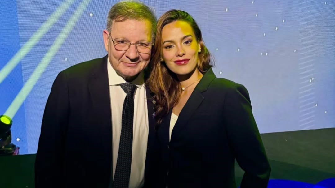 ¡Carlos Martini conoció a su “suegro”!