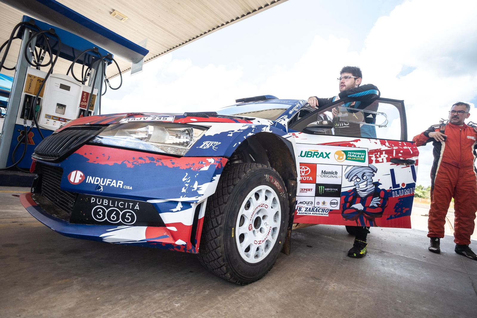 Joven empresario y rallysta se mete en puja electoral azulgrana y quiere ganar todo: “El socio debe volver a sentirse en su casa”
