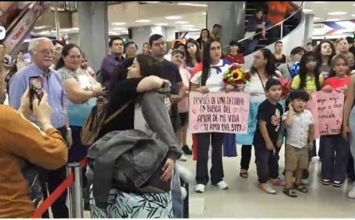 ¡Emoción!: Oúma hina al terruño los compatriotas que tienen techaga’u ha ya oikóma récord