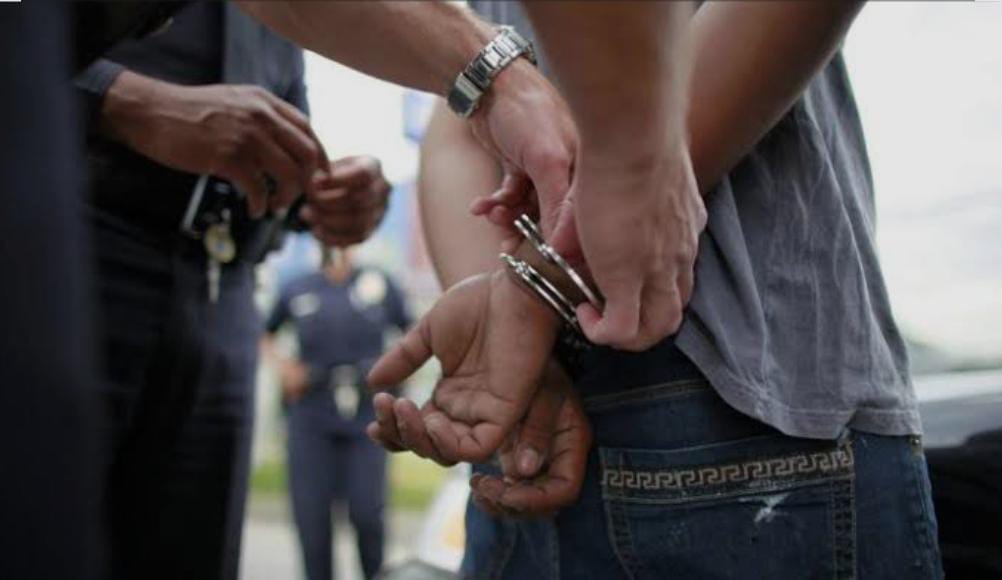 Ojukaite a su rovaja por agredirle a su hermana