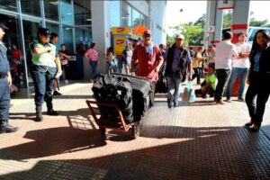 Intenso movimiento de viajeros en la ex terminal por la Navidad