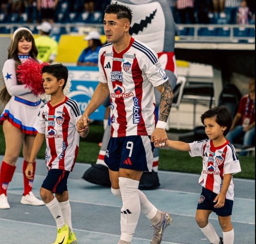 Junior comprará a la “O” el pase de Guille Paiva