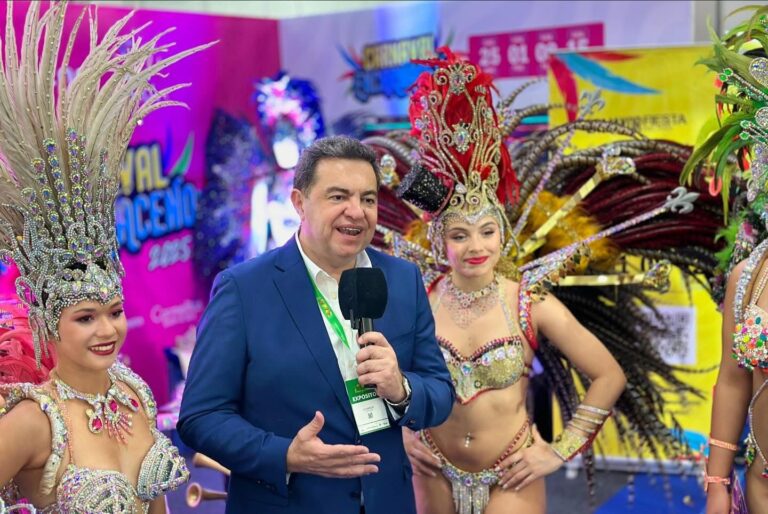 Carnaval Encarnaceno celebra 100 años con gran fiesta en Asunción