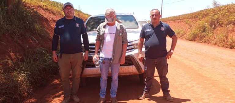 Camioneta robada incautada y conductor detenido en Caaguazú