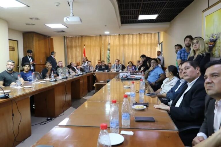 Articulan solución integral para comunidad indígena