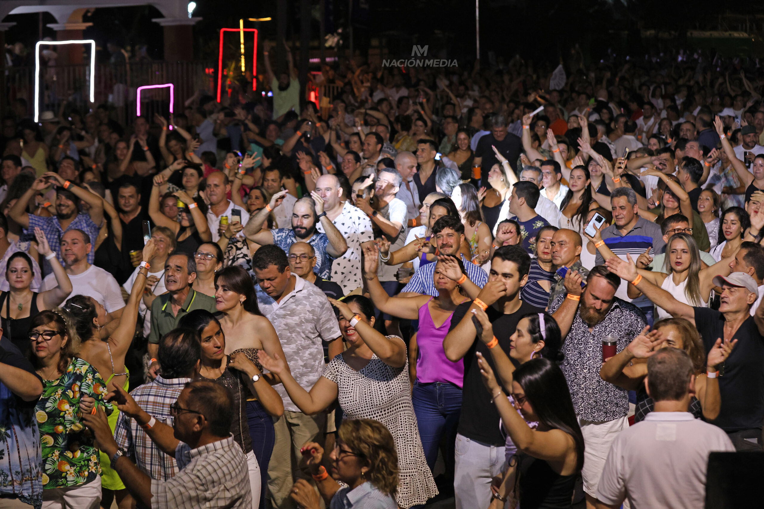 ¡Llega el Retrovisor Carnaval al Náutico de Sanber!