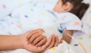 ¡Túas adictos drogaron a hija de 2 años!