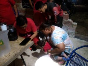 Bomberos voluntarios salvaron a un bebé que se atragantó con su leche