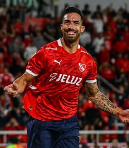 Doblete de Ávalos en amistoso de verano