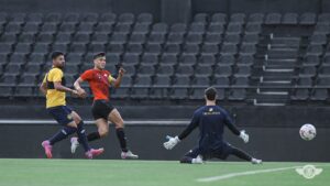 Amistoso de alto voltaje en la Huerta