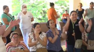 Funcionarios del Hospital de Itauguá ojejapo hikuái manifestación  