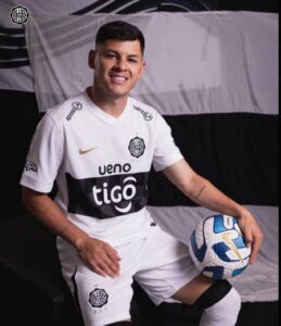 El “Cachorro” ya se puso la franjeada