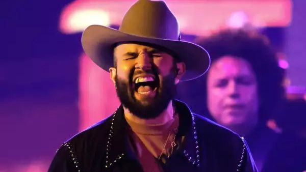 ¿Sólo en Paraguay? Cantante charro canceló shows por ligar dengue