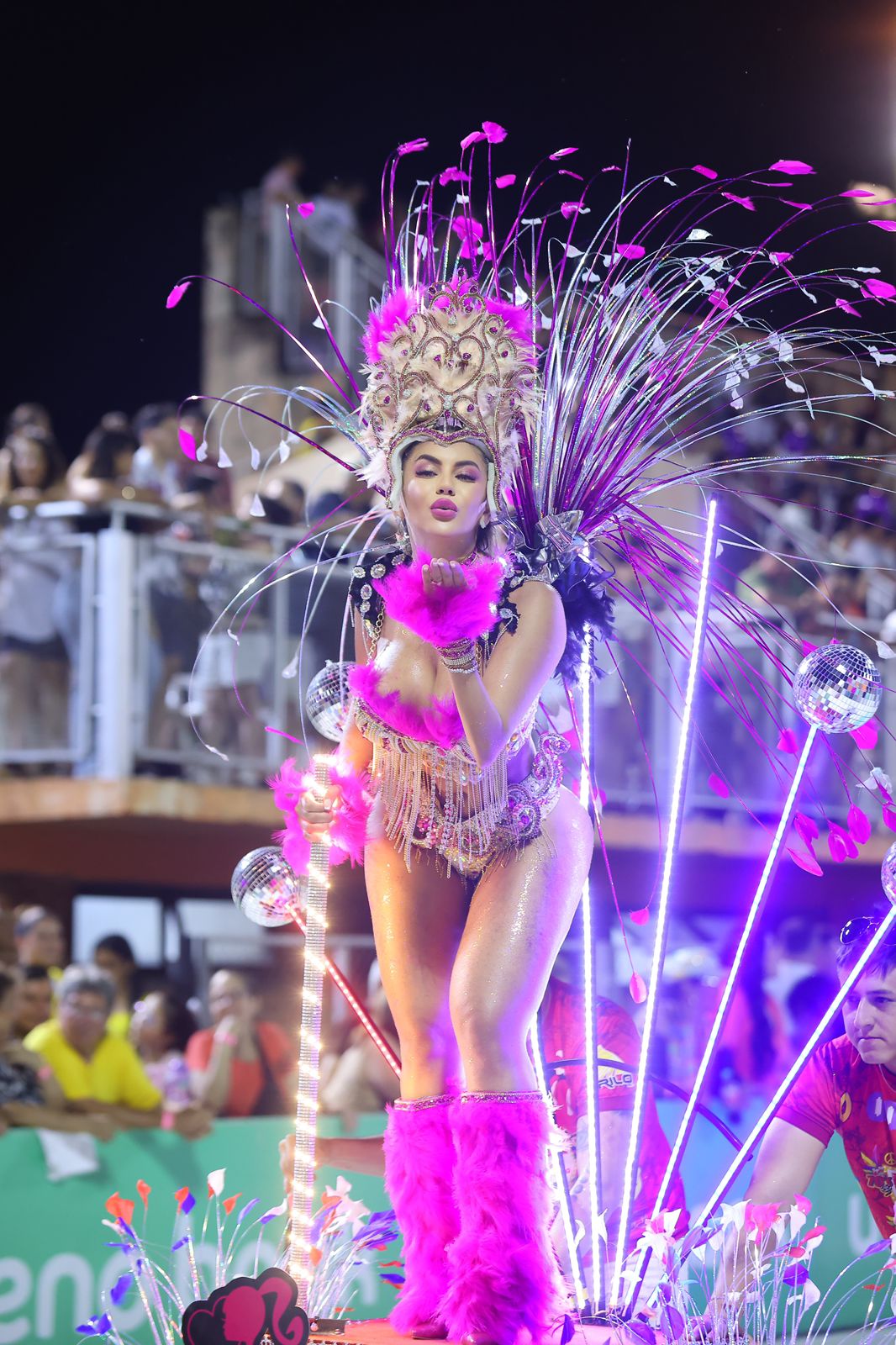 ¡Atendé quienes son las más caras del carnaval encarnaceno!