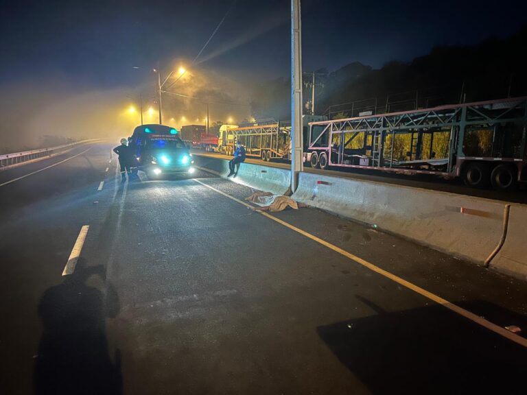 Motociclista murió tras violenta caída 
