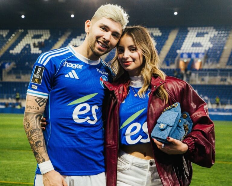 (VIDEO) ¡Mañami lo que lleva la doña de “La joya” en su carterita!