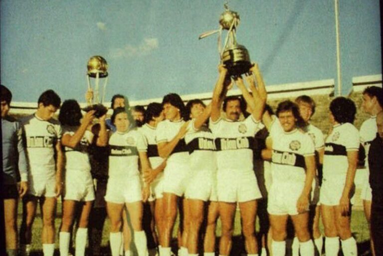 Un día como hoy, Olimpia conquistaba una copa mundial