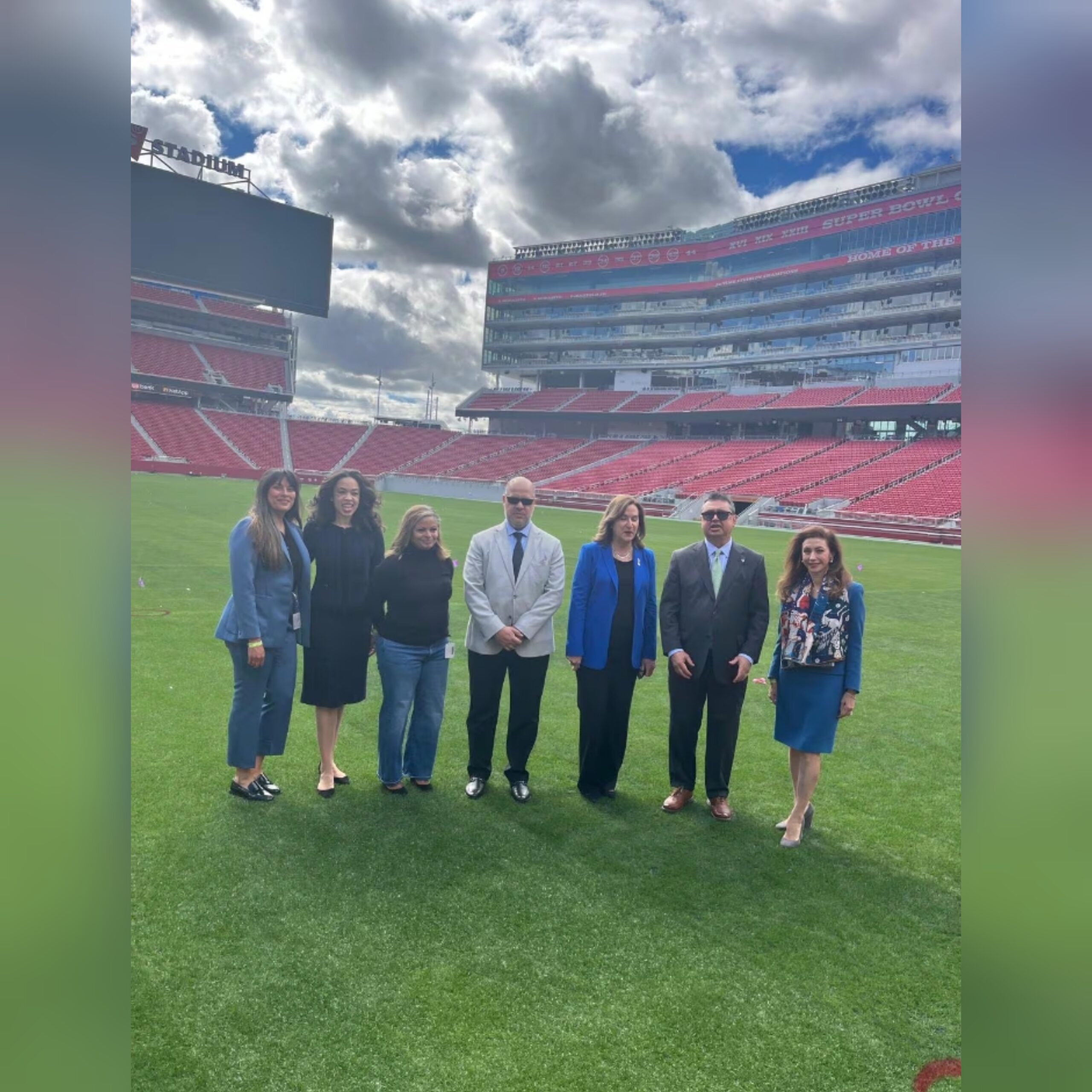 Embajador ya prepara camino para hinchas Albirrojos