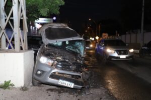 (VIDEO) Conductor de camioneta quedó herido tras accidente vai