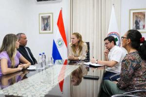 Oikóma reunión para habilitar consultorio oncólogico en el Sur