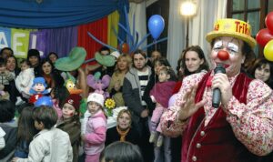 Golpe a la infancia: ¡Ñandereja el payaso “Triki Traka”!