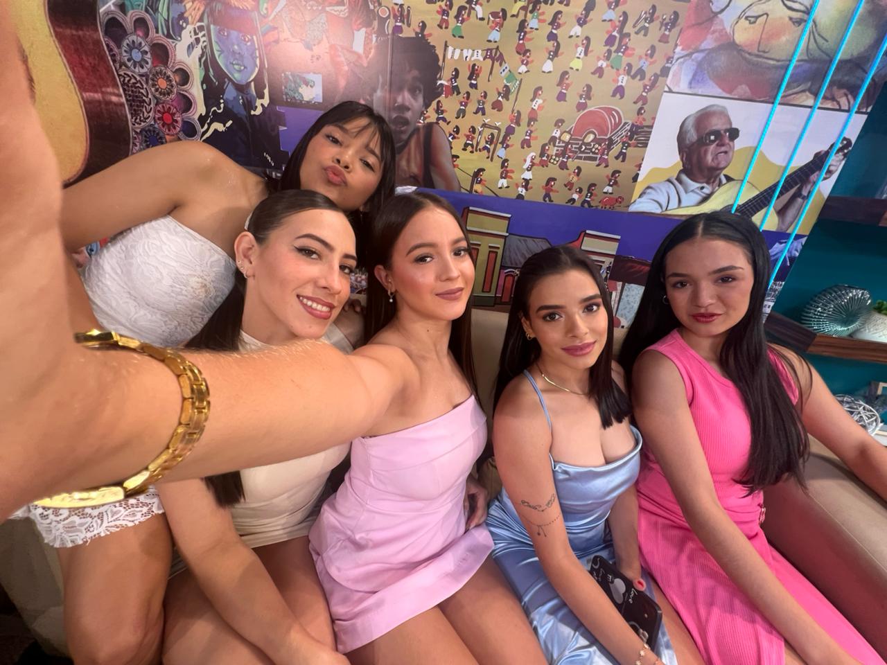 Candidatas a Miss Sun Tropic invitadas al programa “No pensé pasar por esto” de Popu Tv