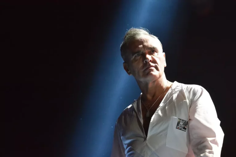 ¡Suspendió su concierto porque no pudo hacer noni noni!