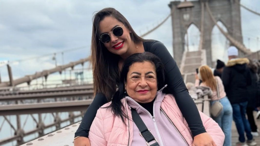 (VIDEO) ¡Lari Riquelme contó de qué se operó su mami!