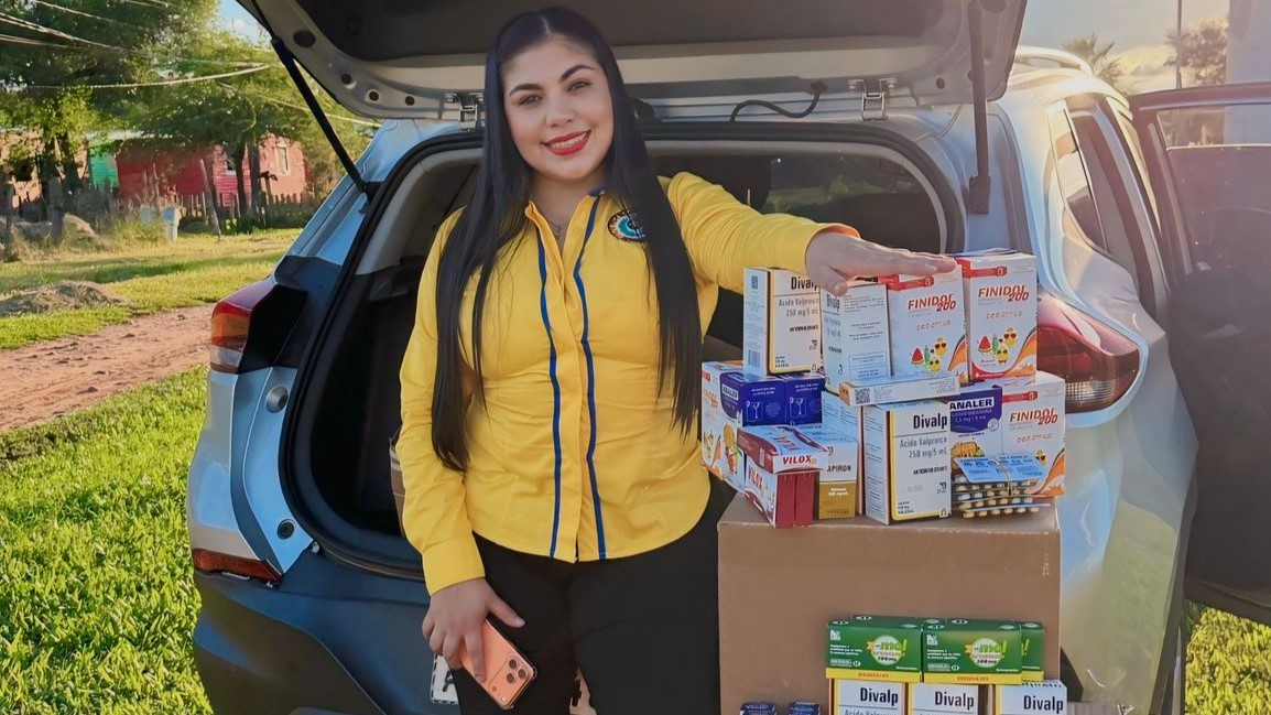 ¡Exconductora de TV repartió pohã por su cumple!