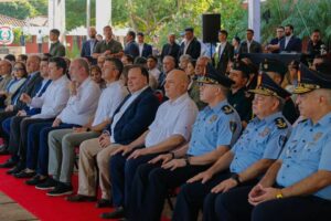 Gobierno entrega equipos y logística para reforzar a la Policía Nacional