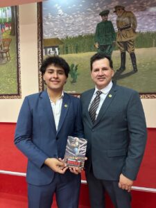 ¡Lanzamiento del libro “Jugando a ser dioses” del Dr. Hugo Vera