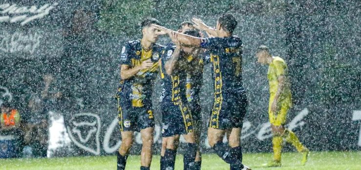 Triki gozó bajo la lluvia, la víctima, Reco